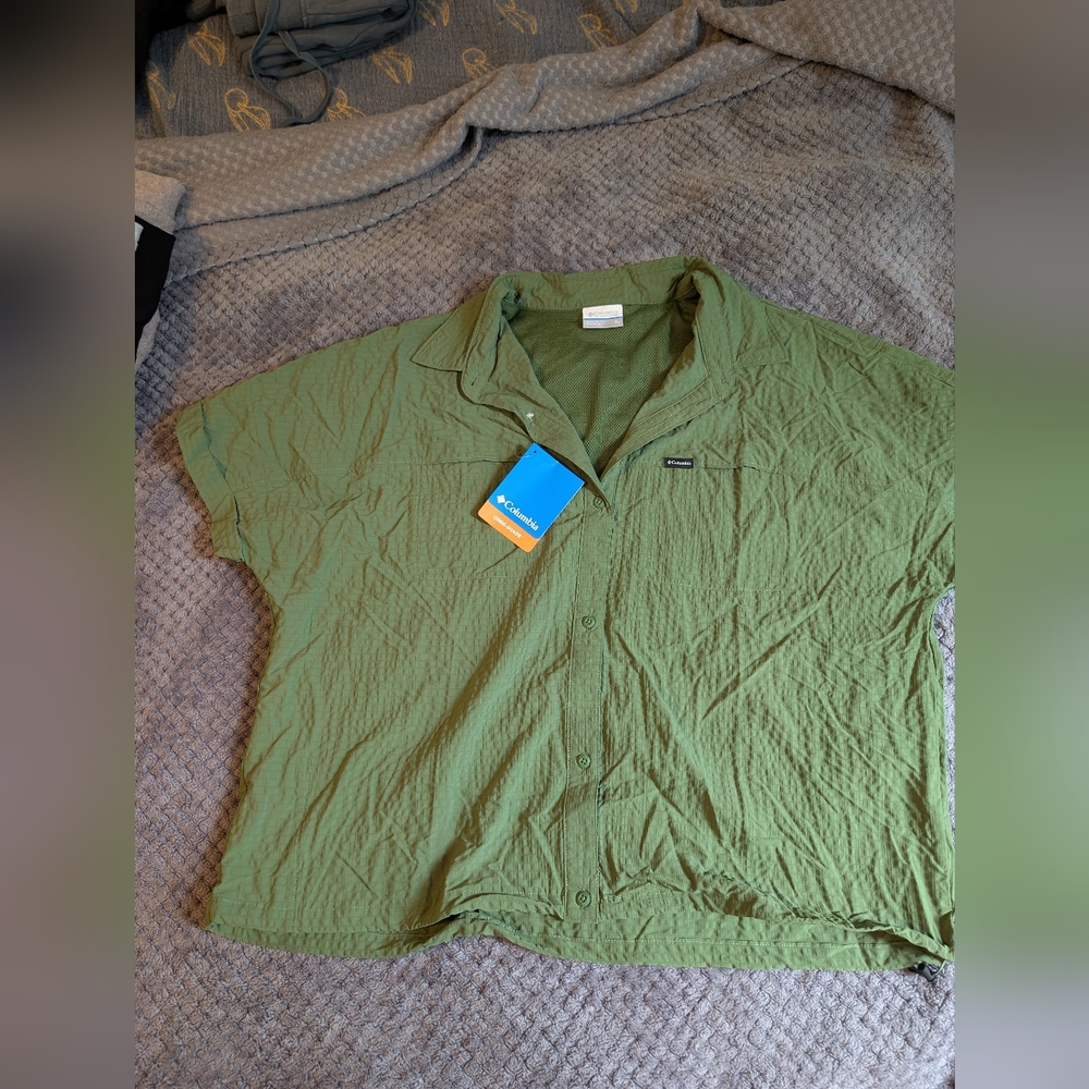Columbia Women's Shirt